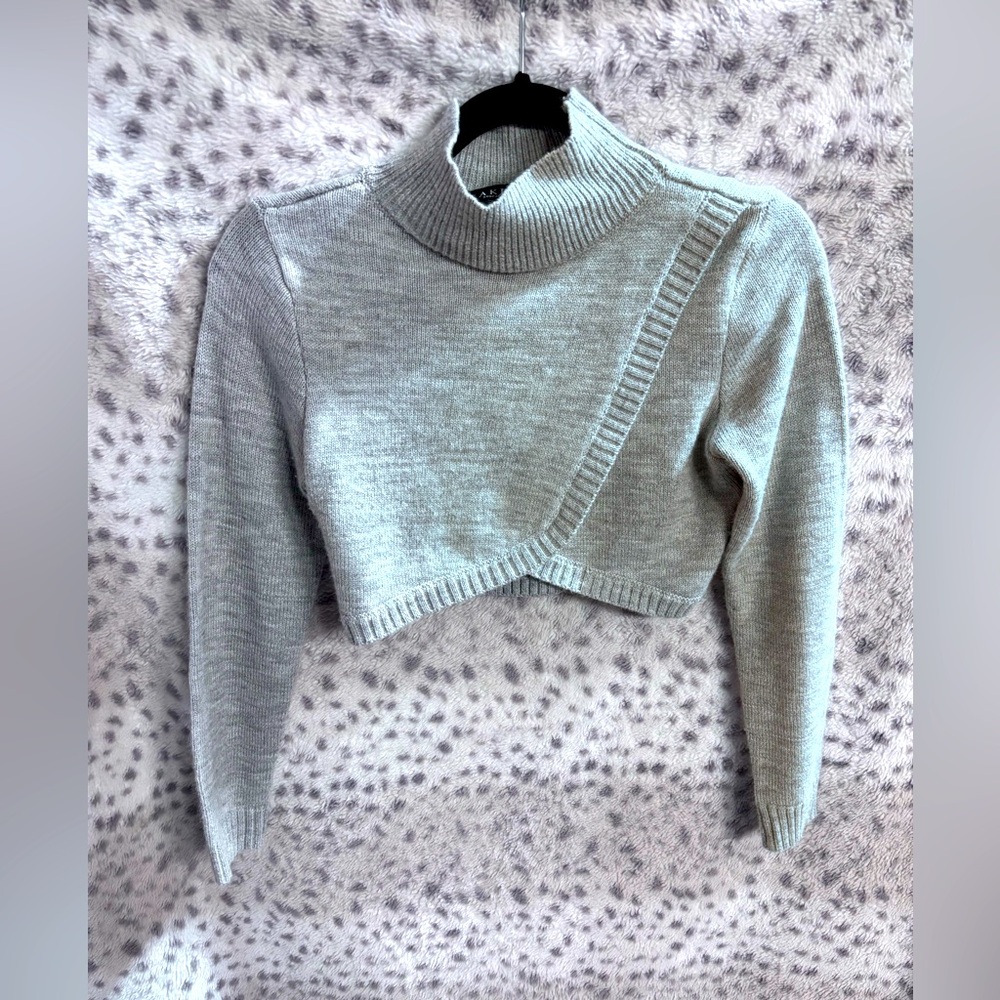 WOMENS AKIRA WRAPPED CROPPED SWEATER